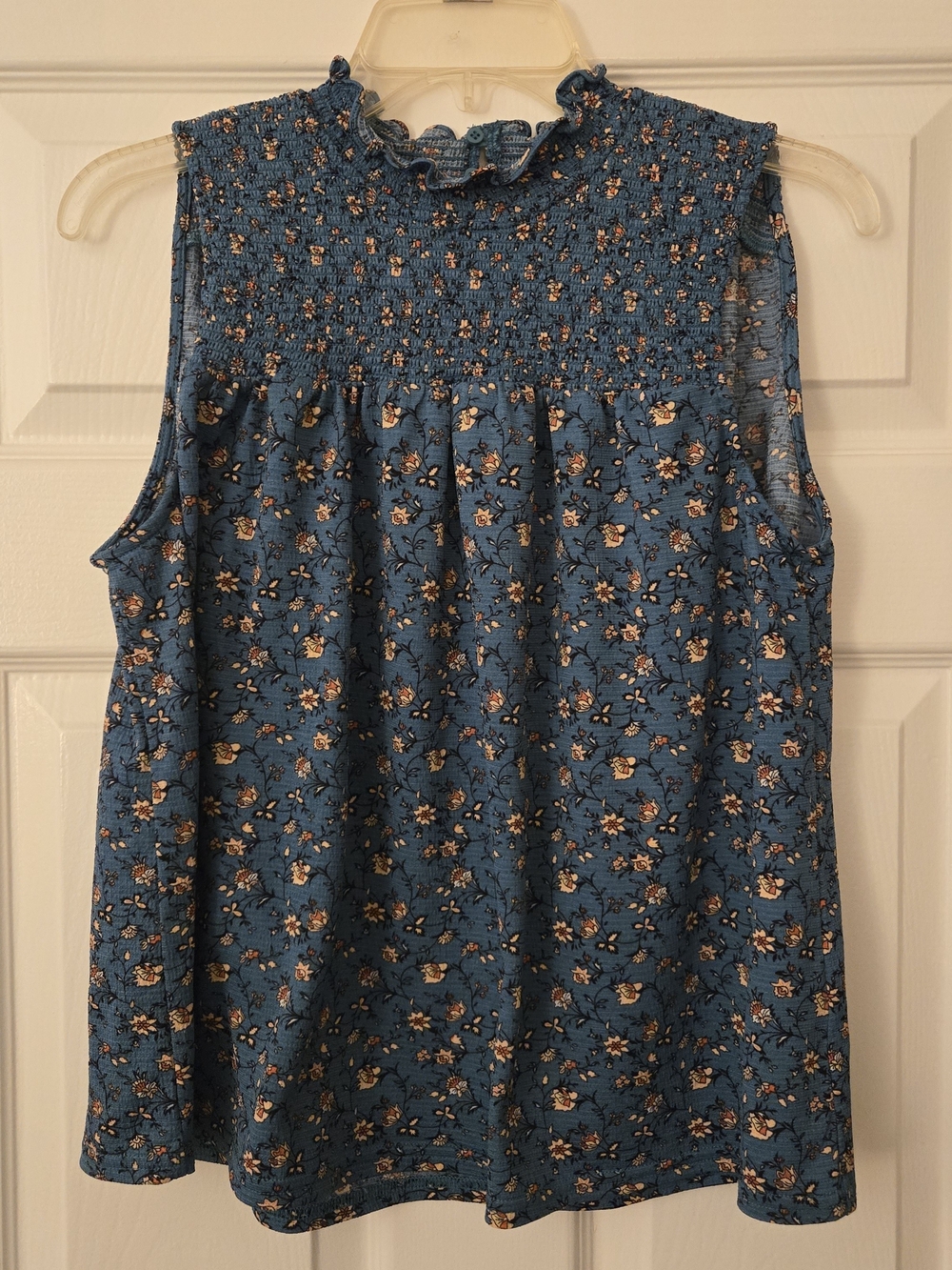 Melloday Smocked Neck Sleeveless Floral Top - Blue